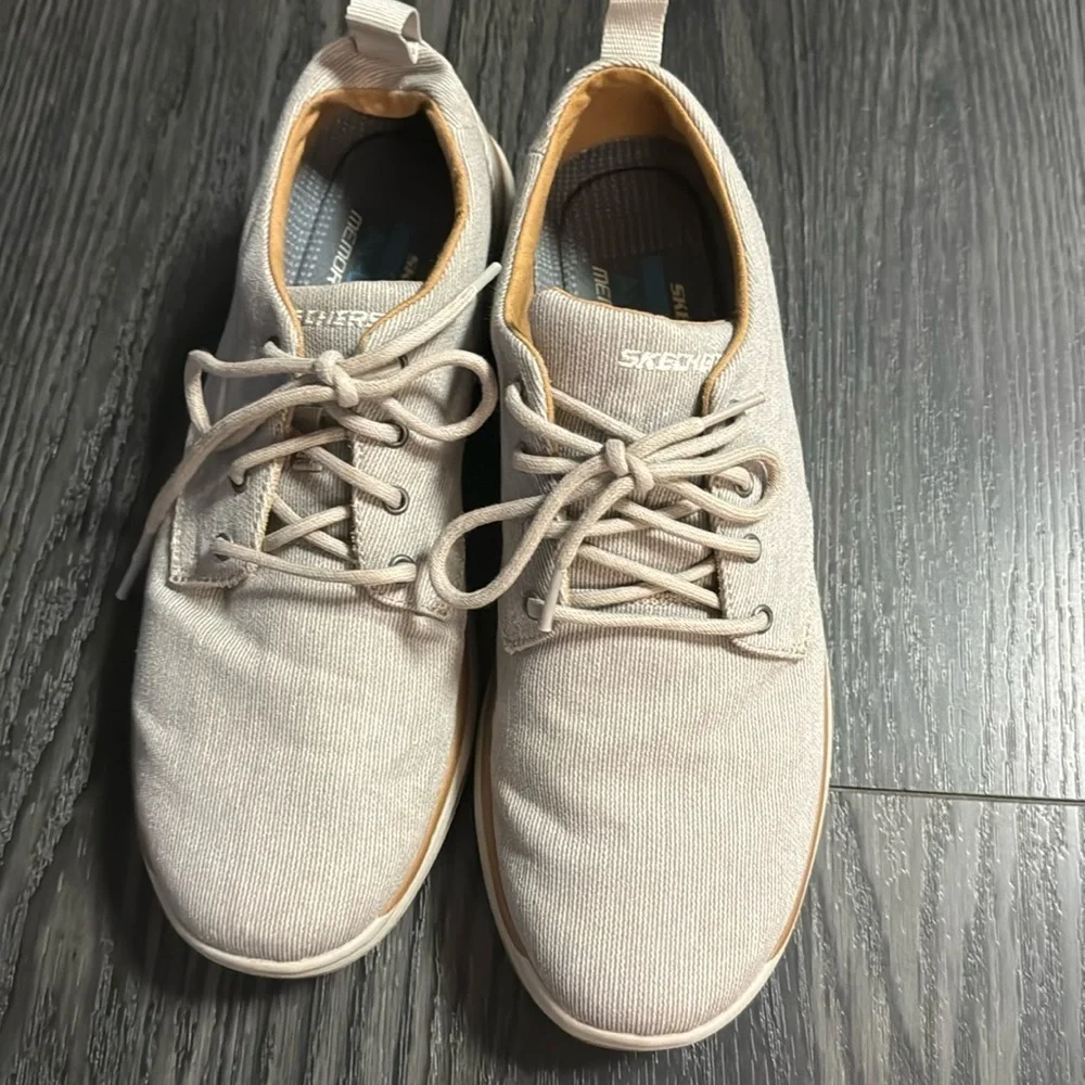 🍍 Skechers  Status 2.0 Burbank Men 11 Tan  Memory Foam Sneakers🍍